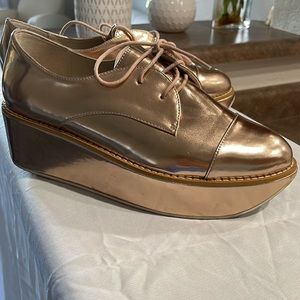 Aldo Womens Platform Shoes Rose/Gold - 8.5 size